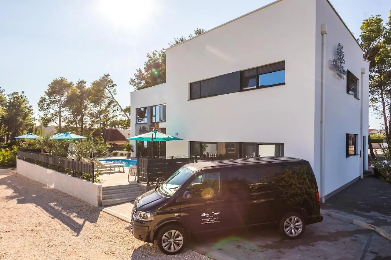 Ferienwohnung Olive Tree Mansion Vir Kroatien
