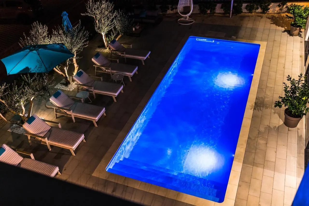 Ferienwohnung Olive Tree Mansion Vir