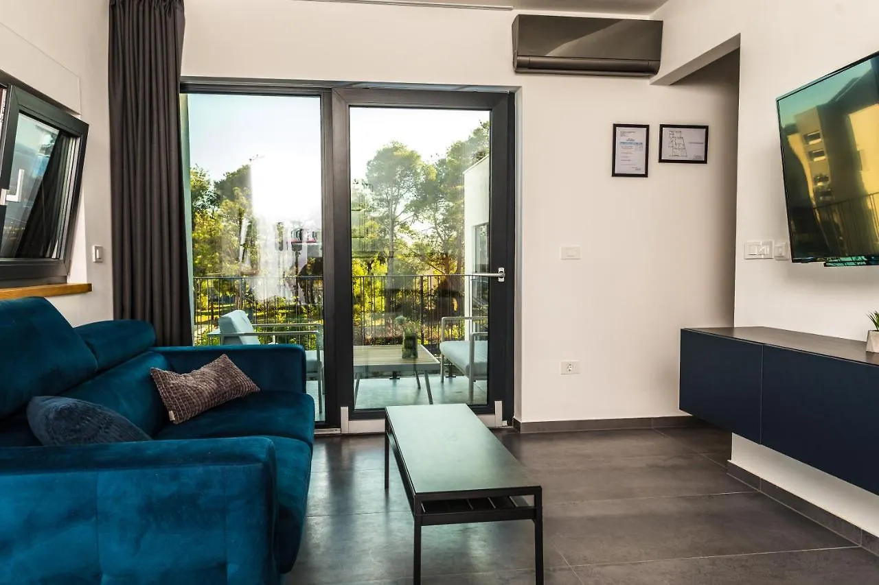 Ferienwohnung Olive Tree Mansion Vir