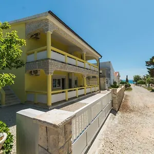 Vam Apartment